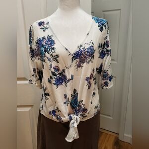 LUQ, Rhee front tie top, Size M, white with turquoise, pink and violet floral.